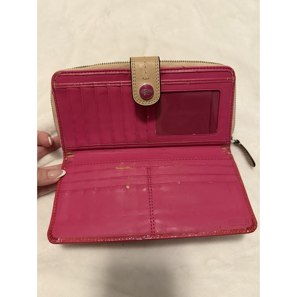 Coach patent leather tote bag in mulberry pink with tan leather trim w wallet - Picture 5 of 6